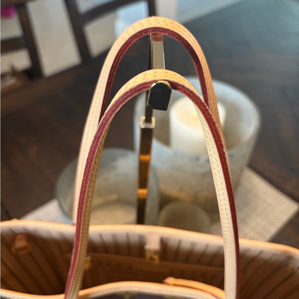 Louis Vuitton Brown Monogram Canvas Tote with Vachetta Trim - Picture 2 of 12